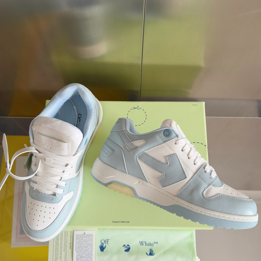 顶级版本:情侣款
Off-White™最新Out Of Office系列 情侣款 厚底 箭头 休闲 运动