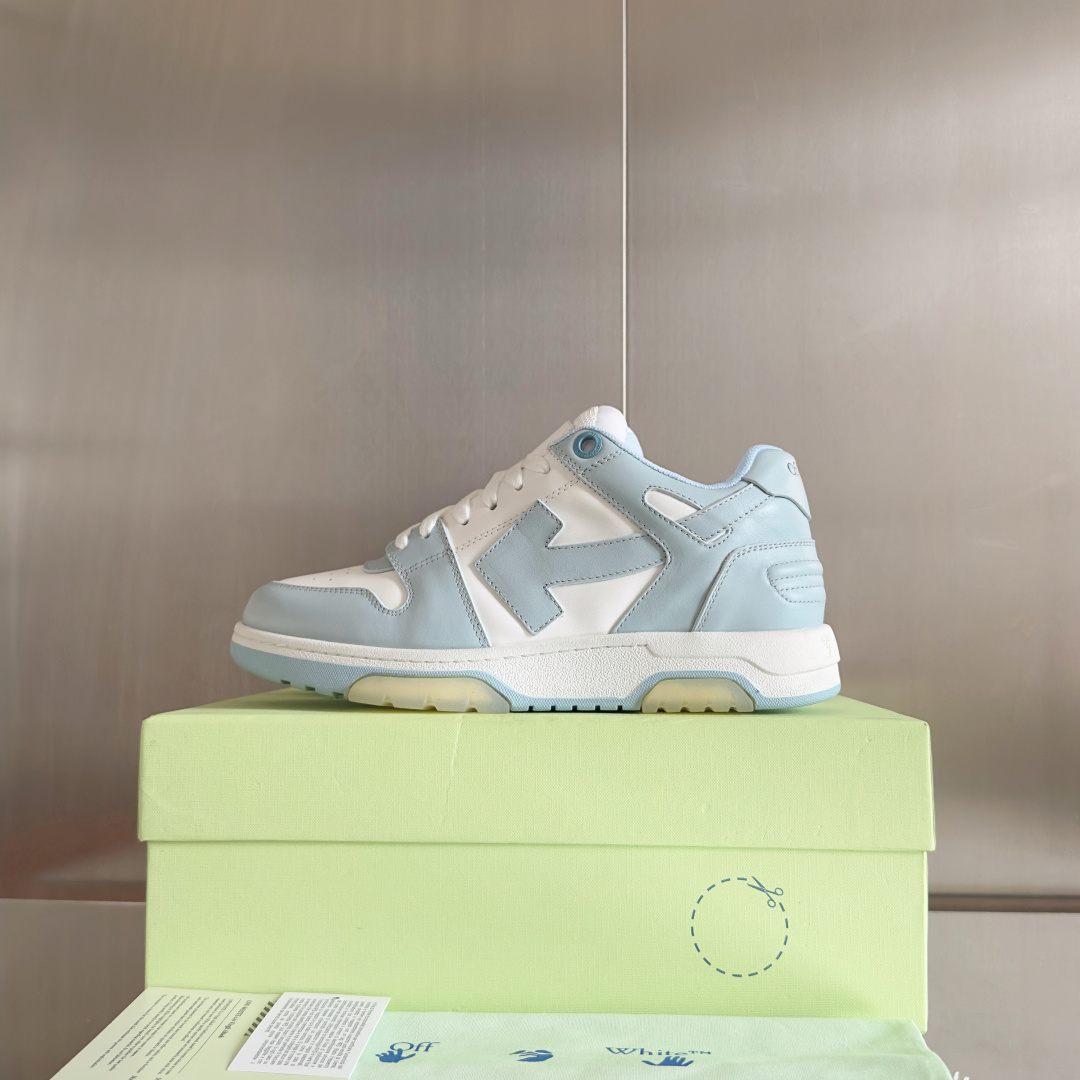顶级版本:情侣款
Off-White™最新Out Of Office系列 情侣款 厚底 箭头 休闲 运动