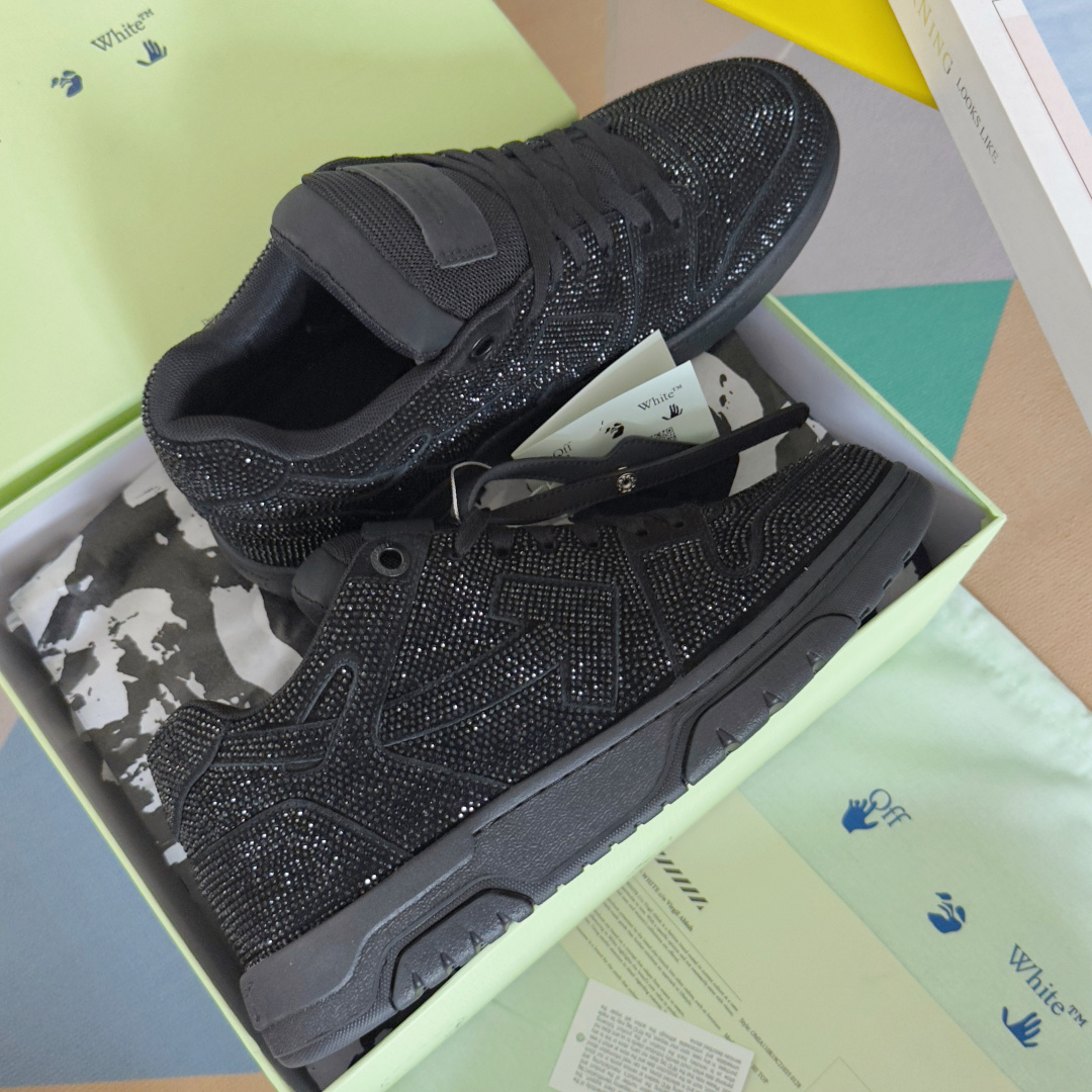 顶级版本:情侣款
Off-White™最新Out Of Office系列 情侣款 厚底 箭头 休闲 运动