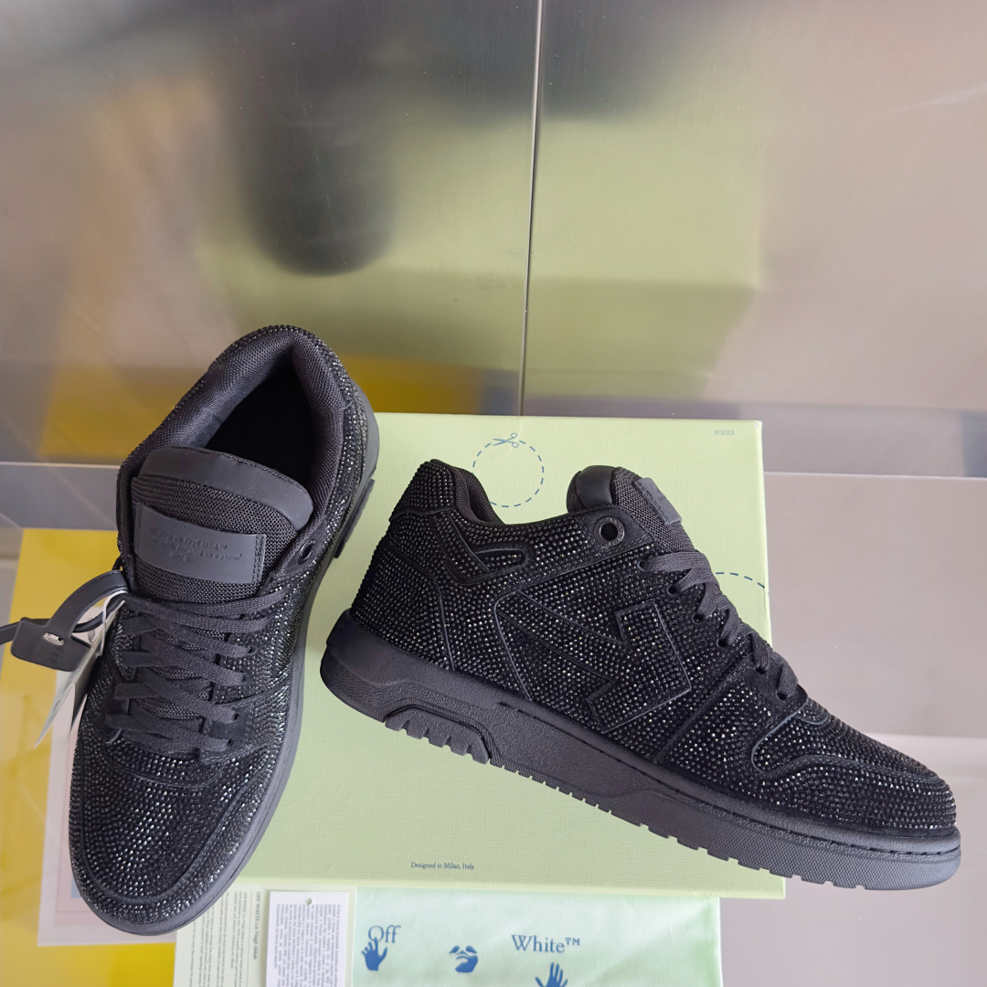 顶级版本:情侣款
Off-White™最新Out Of Office系列 情侣款 厚底 箭头 休闲 运动