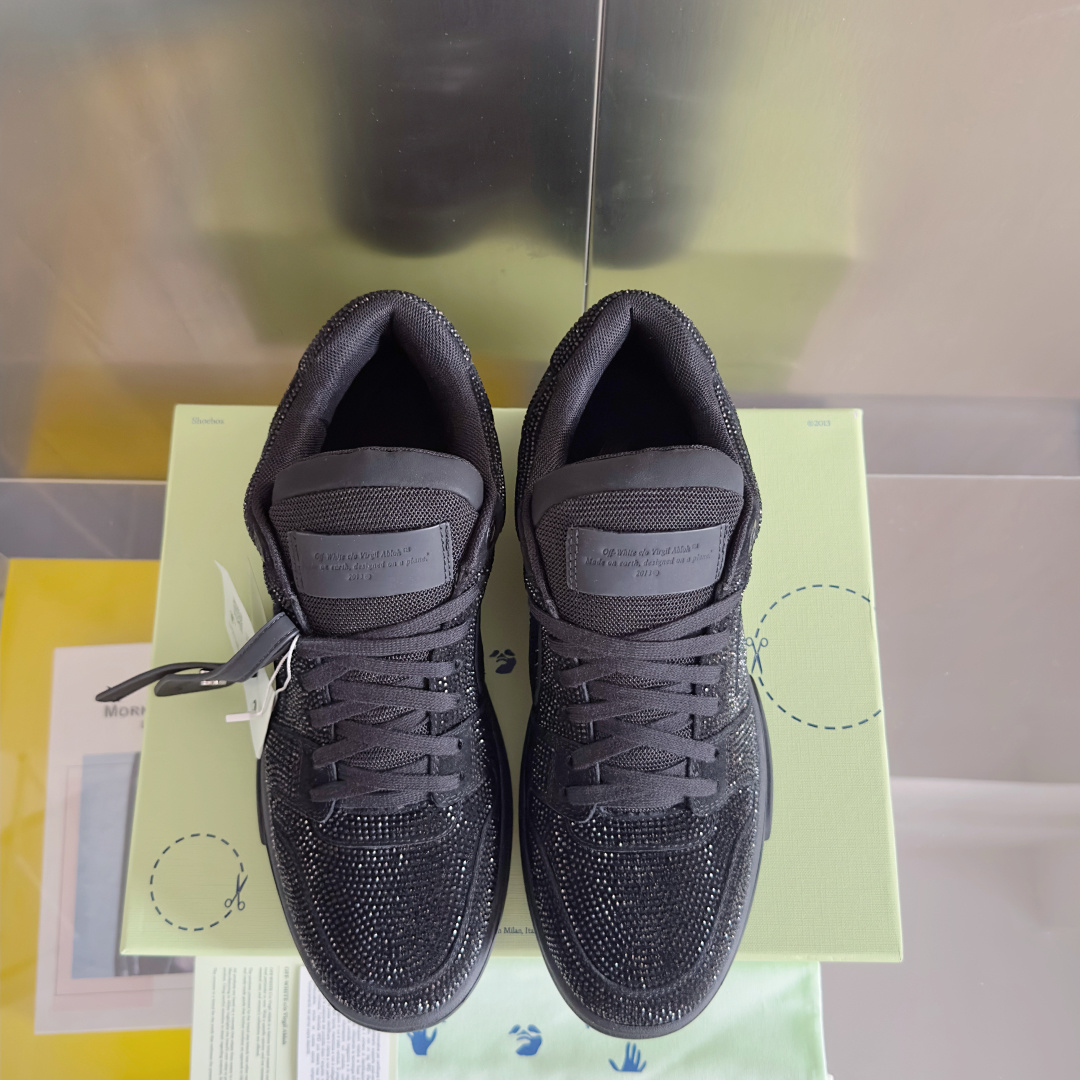 顶级版本:情侣款
Off-White™最新Out Of Office系列 情侣款 厚底 箭头 休闲 运动