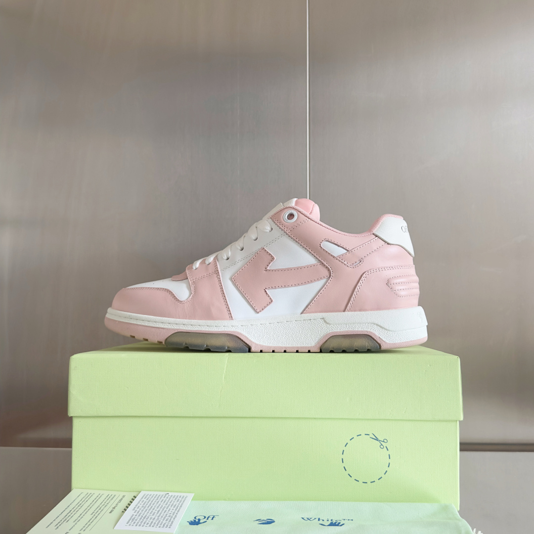 顶级版本:情侣款
Off-White™最新Out Of Office系列 情侣款 厚底 箭头 休闲 运动