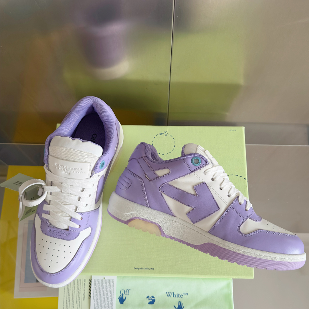 顶级版本:情侣款
Off-White™最新Out Of Office系列 情侣款 厚底 箭头 休闲 运动