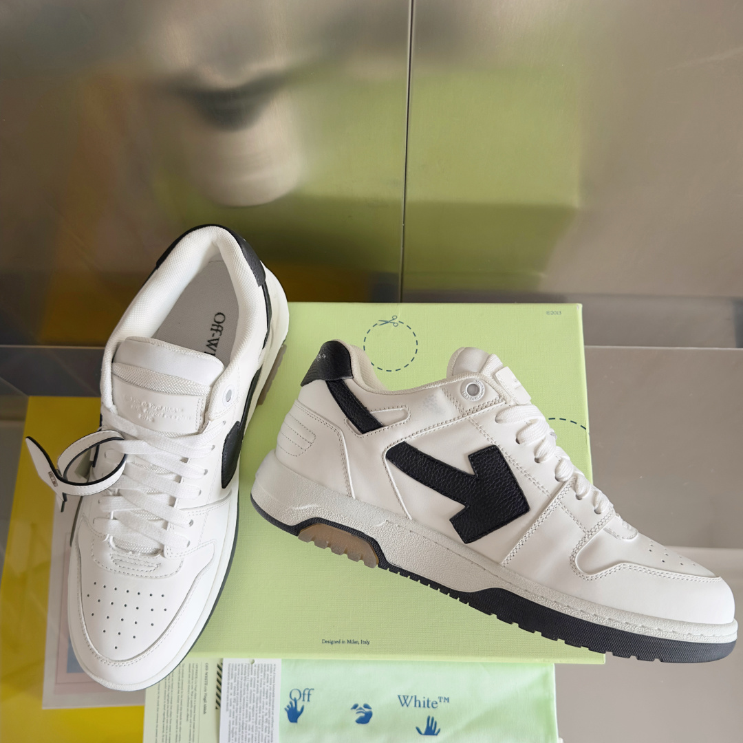 顶级版本:情侣款
Off-White™最新Out Of Office系列 情侣款 厚底 箭头 休闲 运动