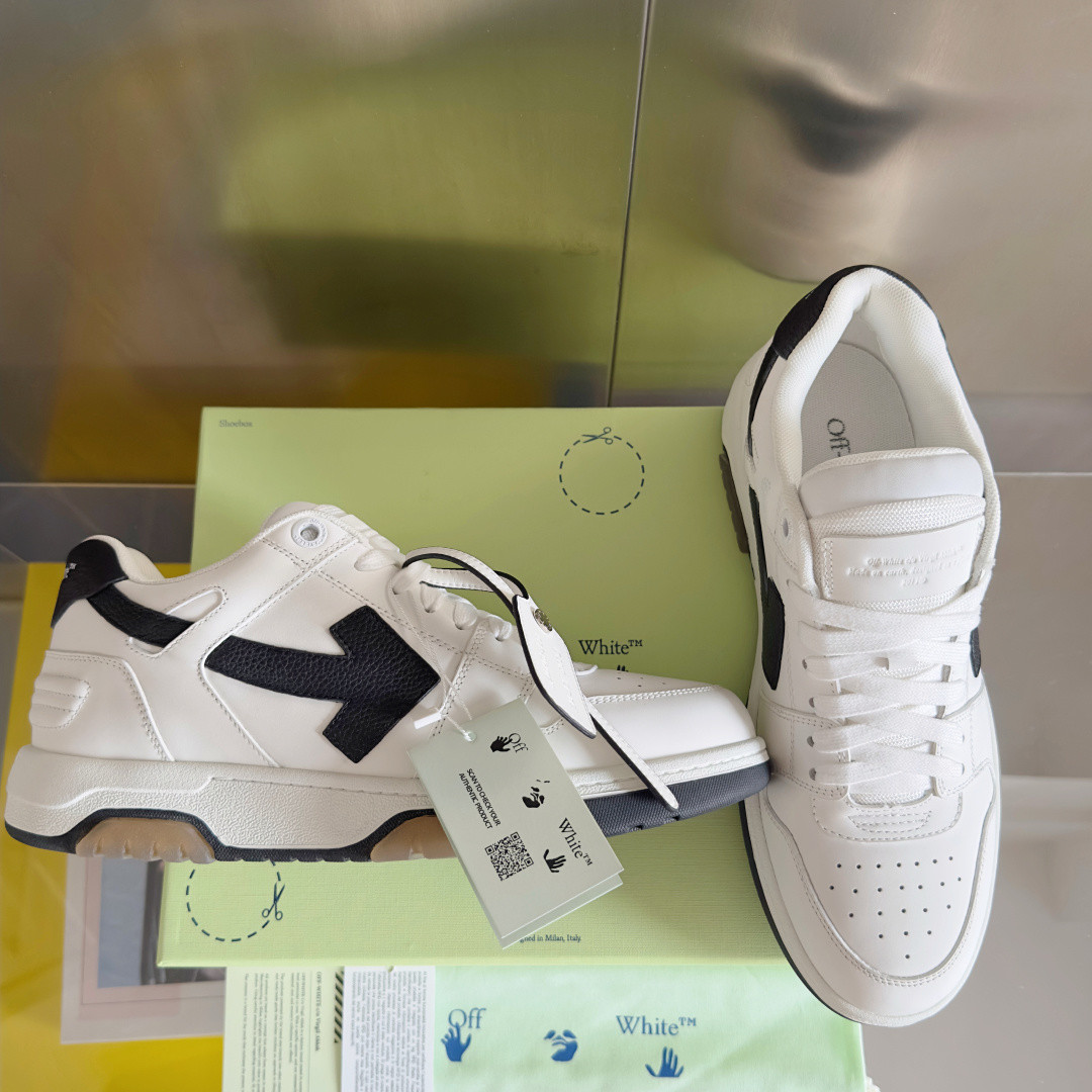 顶级版本:情侣款
Off-White™最新Out Of Office系列 情侣款 厚底 箭头 休闲 运动