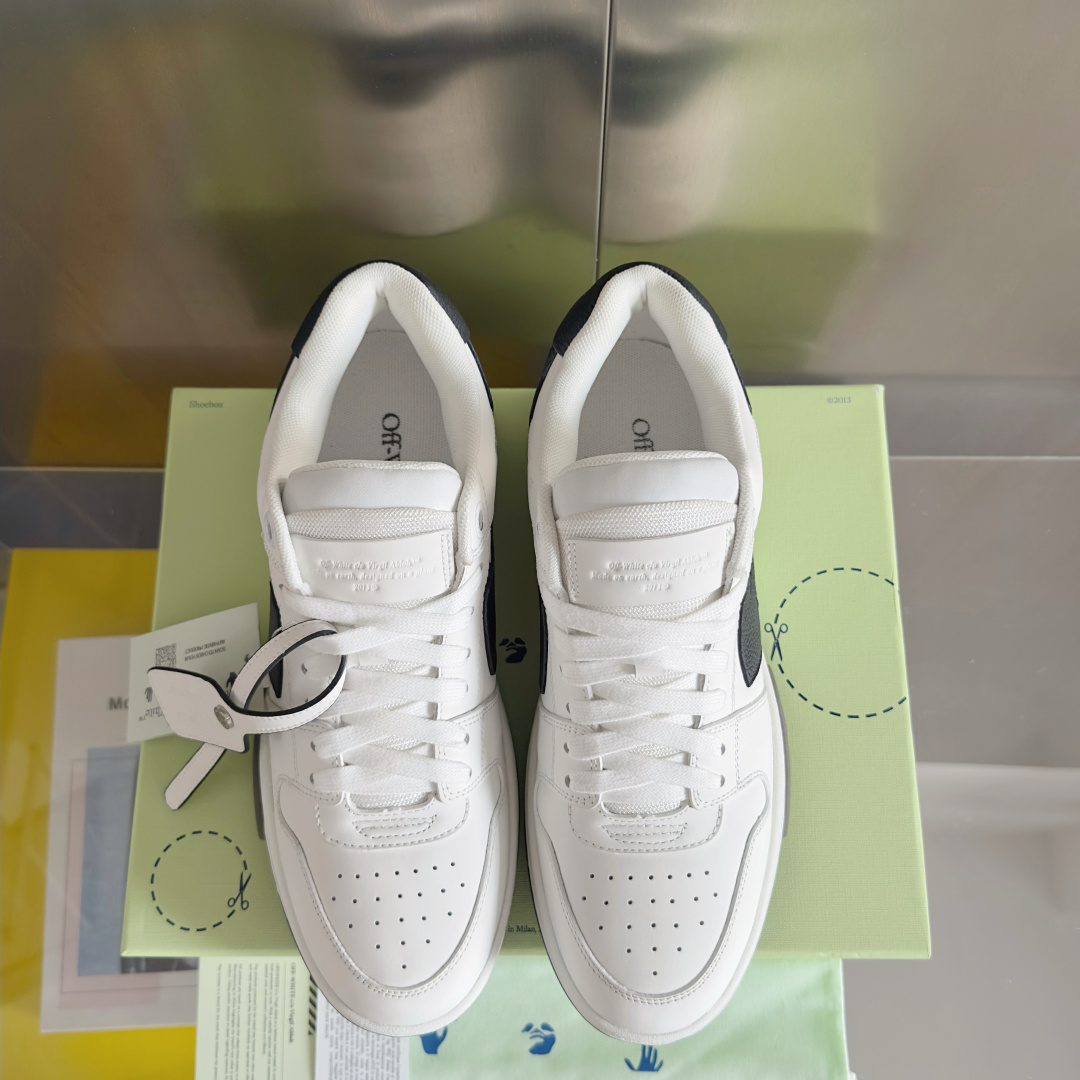 顶级版本:情侣款
Off-White™最新Out Of Office系列 情侣款 厚底 箭头 休闲 运动