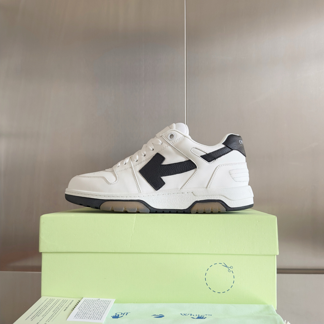 顶级版本:情侣款
Off-White™最新Out Of Office系列 情侣款 厚底 箭头 休闲 运动