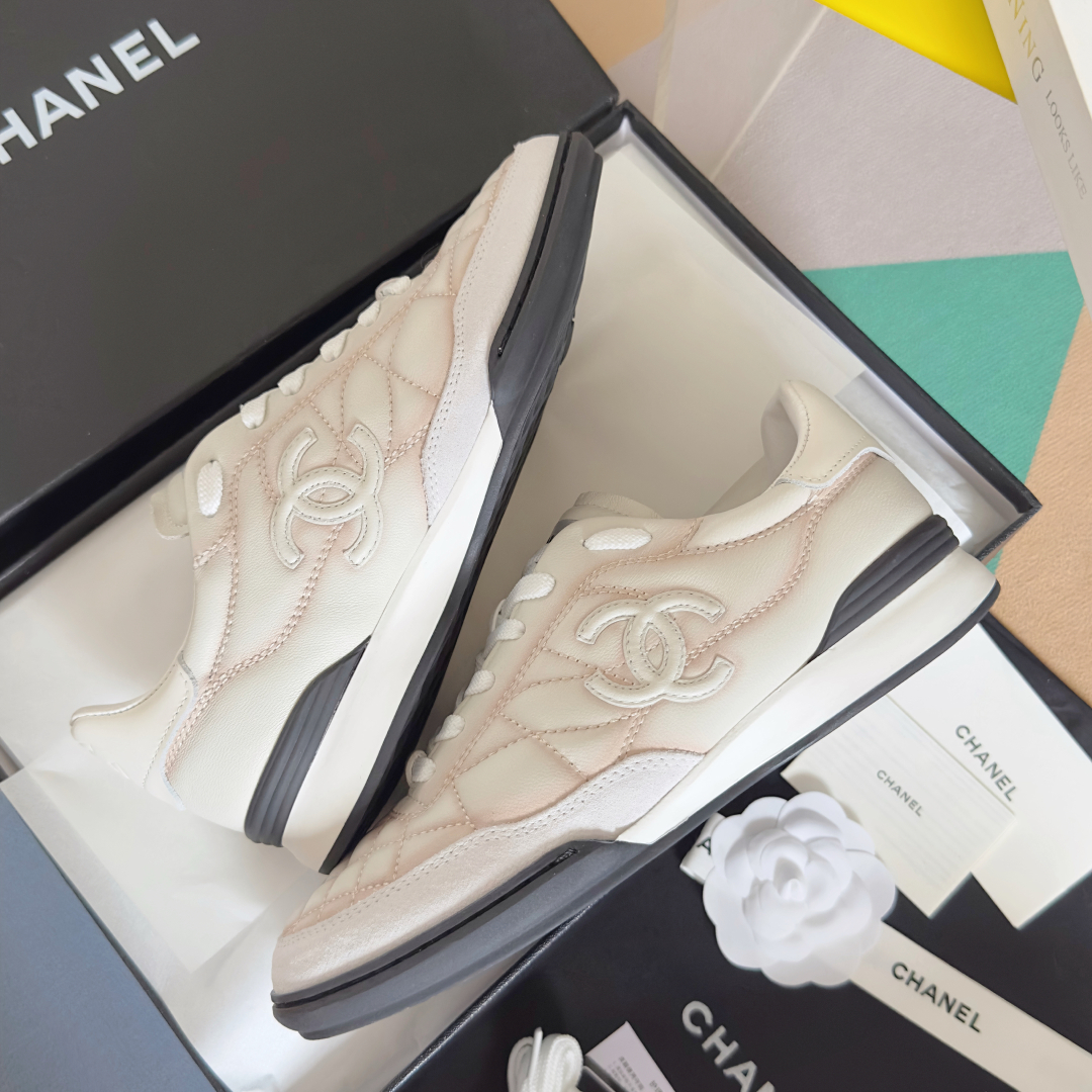 顶级版本：女款
Chanel香奈儿 小羊皮 菱格纹 棒球鞋 网球鞋 黑白 熊猫配色 休闲 运动鞋
原版购