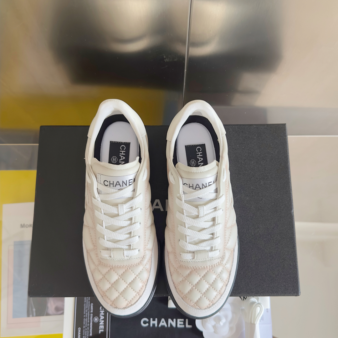 顶级版本：女款
Chanel香奈儿 小羊皮 菱格纹 棒球鞋 网球鞋 黑白 熊猫配色 休闲 运动鞋
原版购