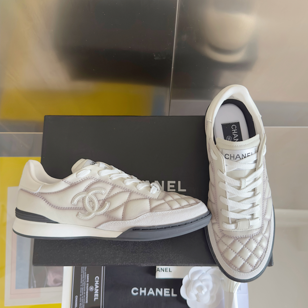 顶级版本：女款
Chanel香奈儿 小羊皮 菱格纹 棒球鞋 网球鞋 黑白 熊猫配色 休闲 运动鞋
原版购