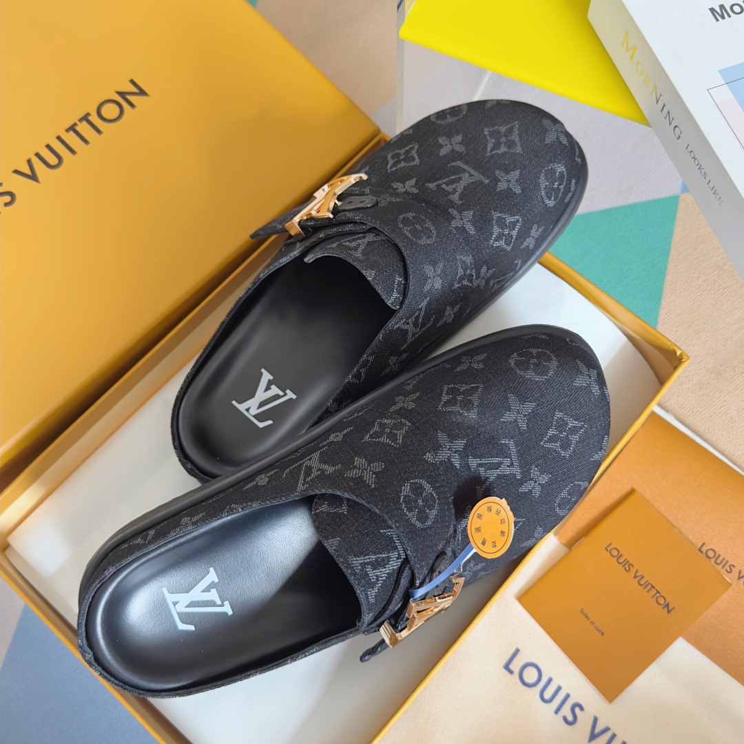 顶级版本：男款
LV路易威登L家 驴牌 最新Easy系列 勃肯 包头 厚底 拖鞋 凉鞋
原版购入开发 做