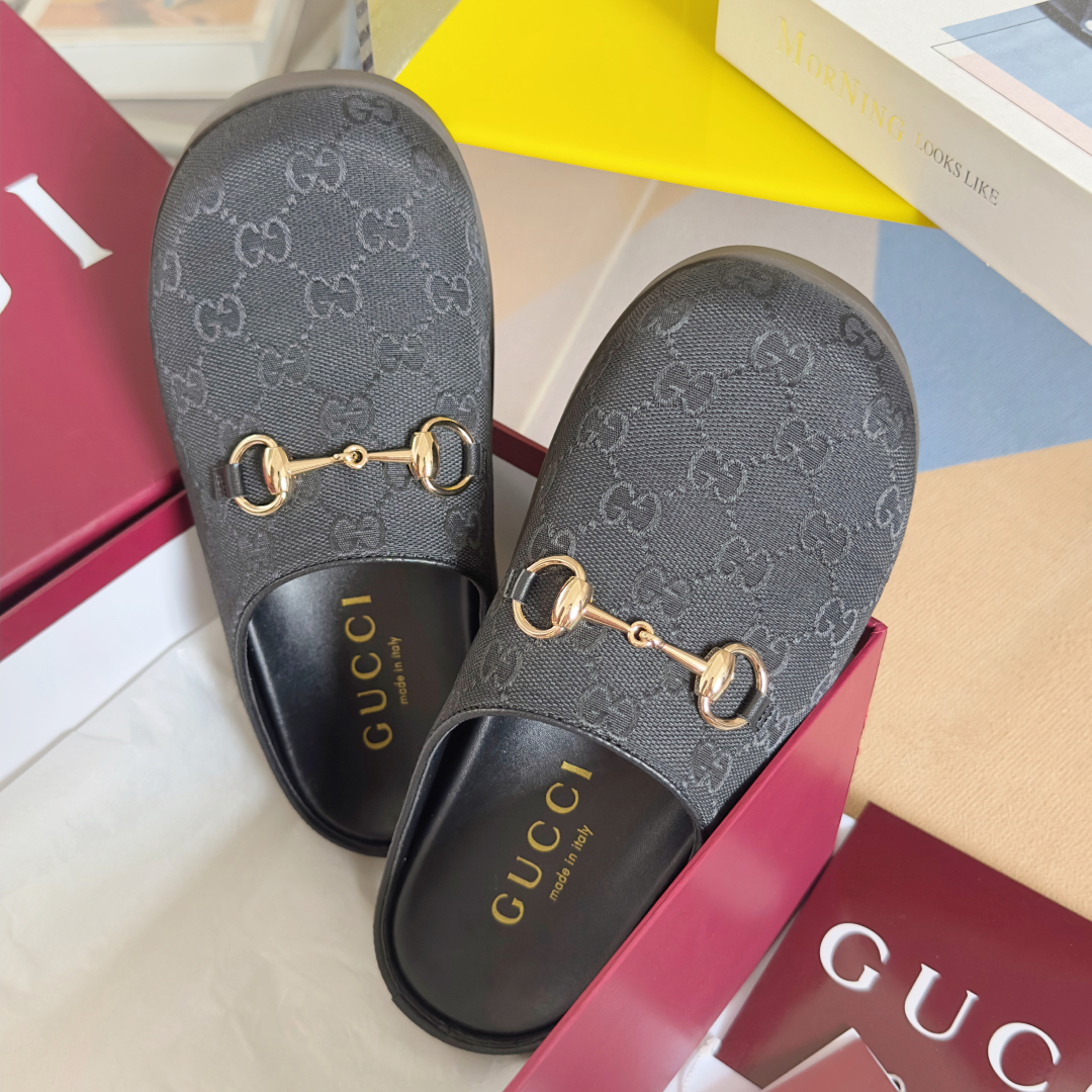顶级版本：女款
Gucci古驰 最新Supreme系列 双G 马衔扣 包头 勃肯鞋 半拖鞋 
原版购入开