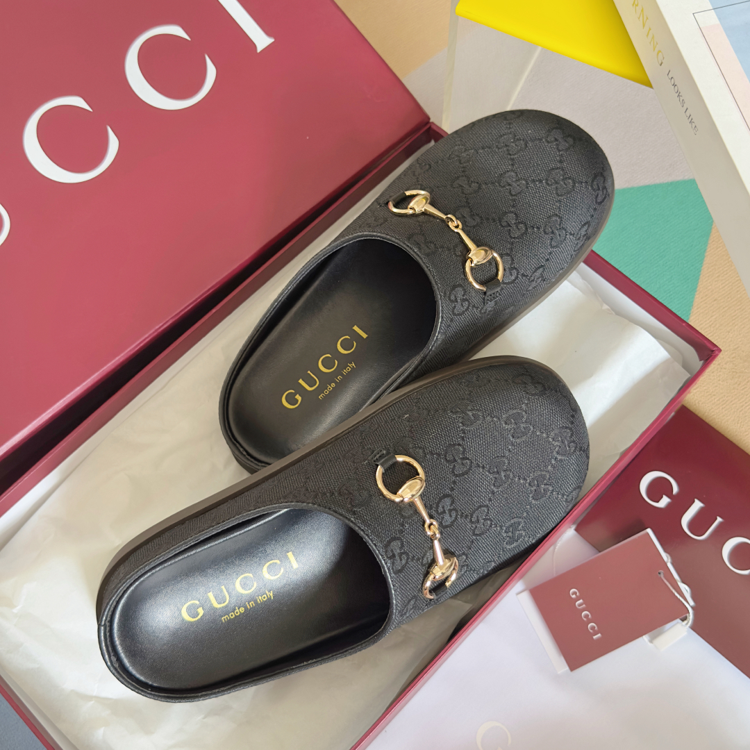 顶级版本：女款
Gucci古驰 最新Supreme系列 双G 马衔扣 包头 勃肯鞋 半拖鞋 
原版购入开