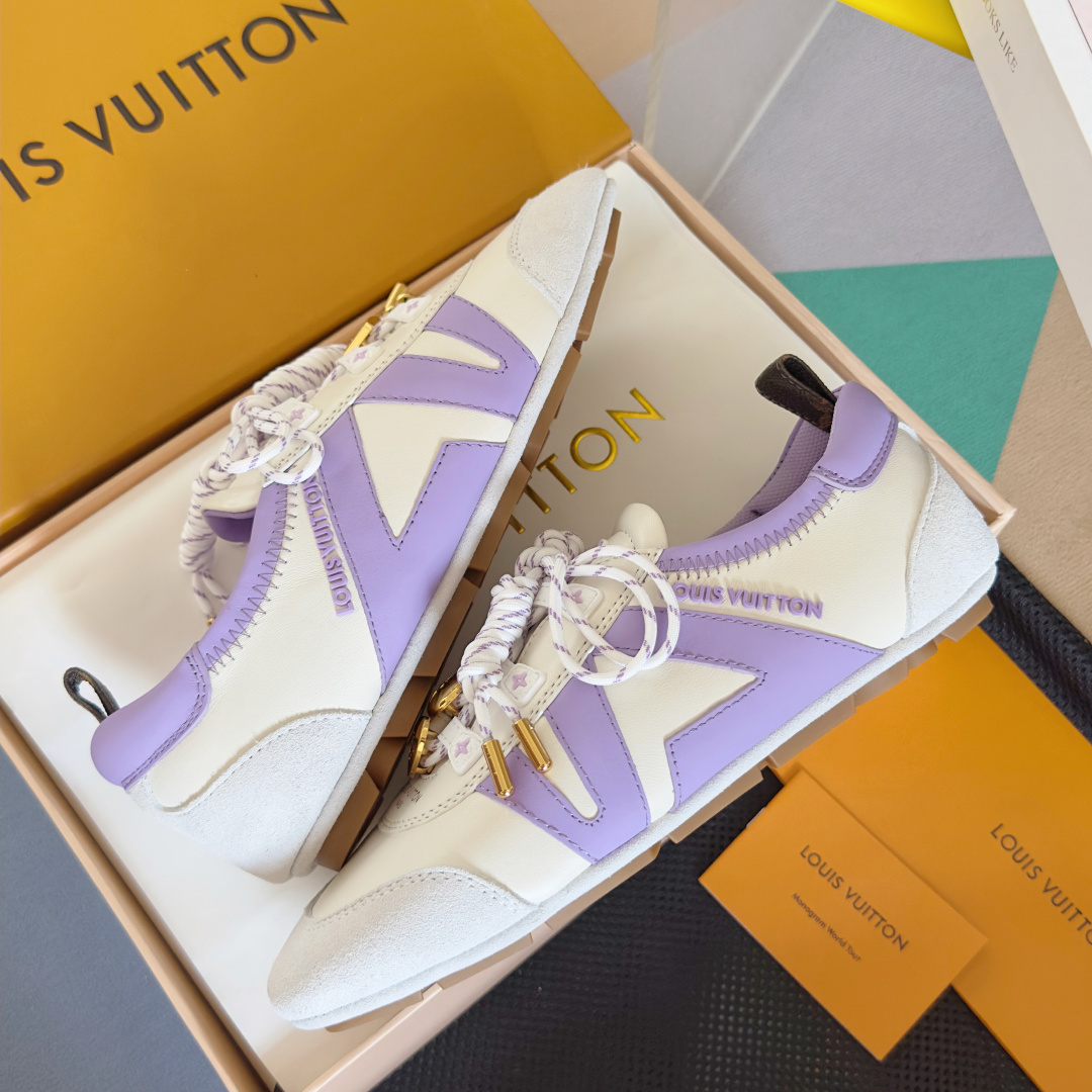 顶级版本:女款
LV路易威登 L家 驴牌 最新Sneakerina系列 情侣款 芭蕾运动鞋 德训鞋 休闲