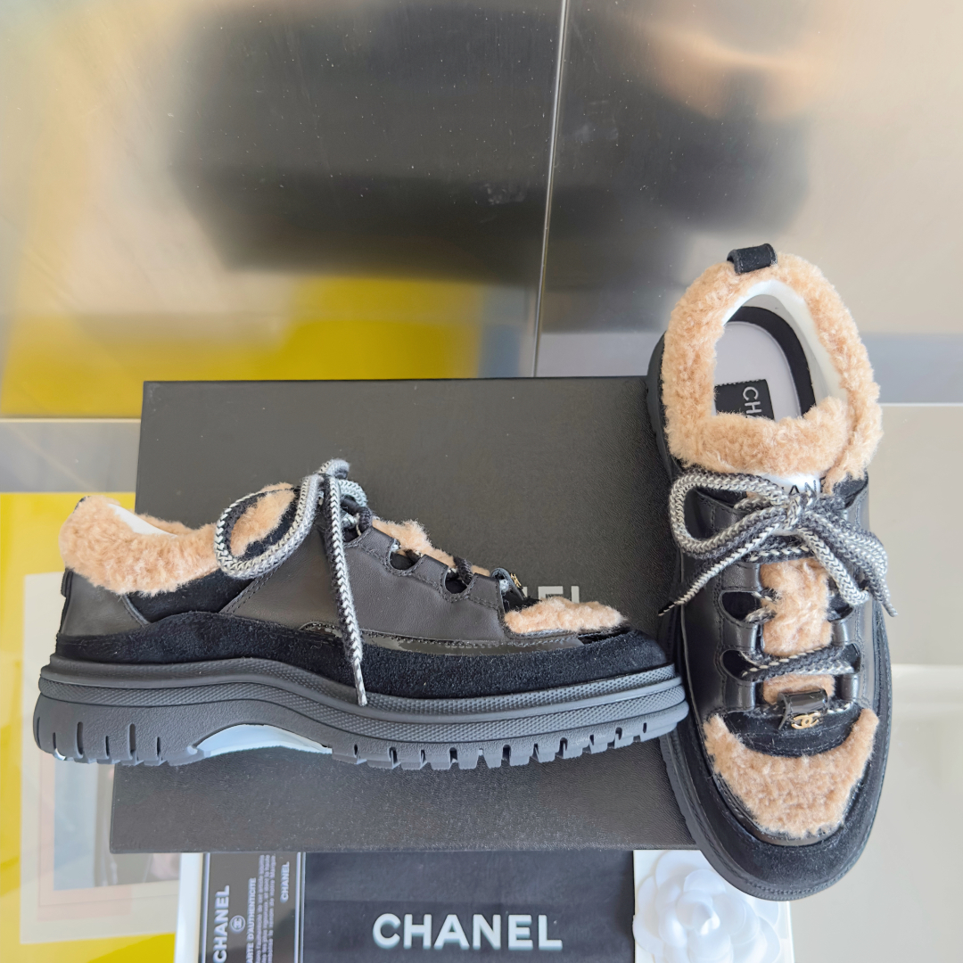顶级版本：女款
Chanel 香奈儿 25C 中古风 厚底 休闲鞋 运动鞋
原版购入开发 做货 小香 C