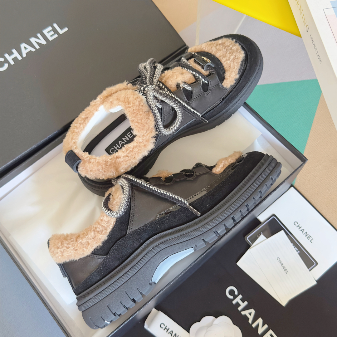 顶级版本：女款
Chanel 香奈儿 25C 中古风 厚底 休闲鞋 运动鞋
原版购入开发 做货 小香 C