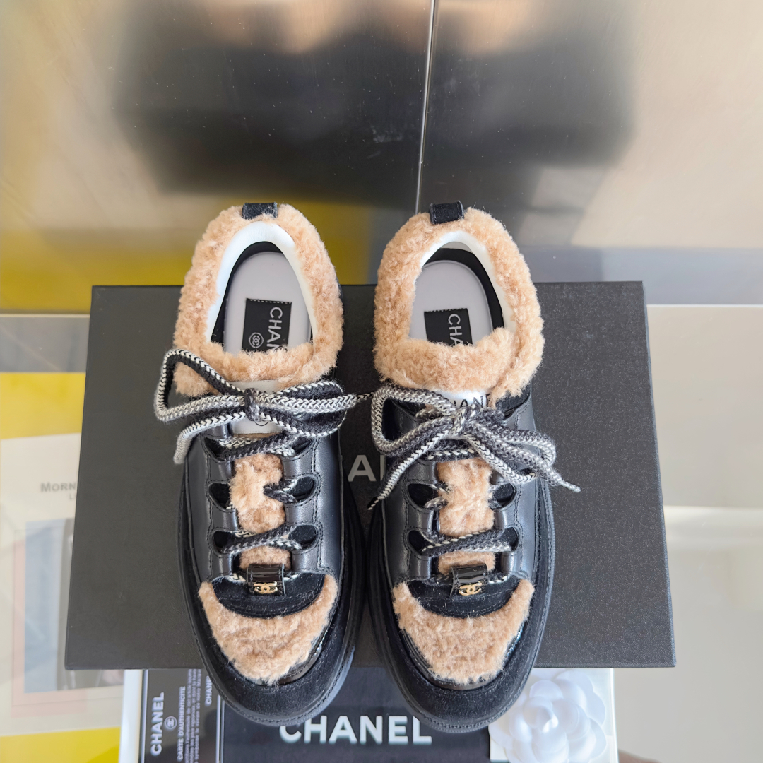顶级版本：女款
Chanel 香奈儿 25C 中古风 厚底 休闲鞋 运动鞋
原版购入开发 做货 小香 C