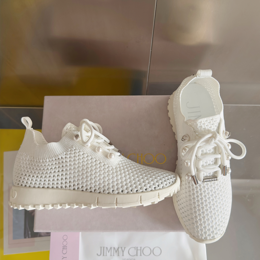 顶级版本：女款
Jimmy Choo周仰杰JC最新Veles系列 飞织 针织 休闲 运动鞋
原版购入开发