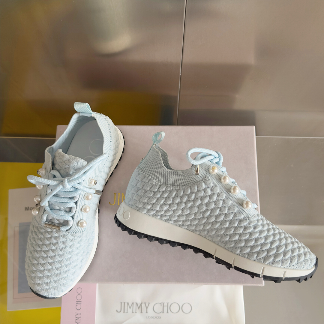 顶级版本：女款
Jimmy Choo周仰杰JC最新Veles系列 飞织 针织 休闲 运动鞋
原版购入开发