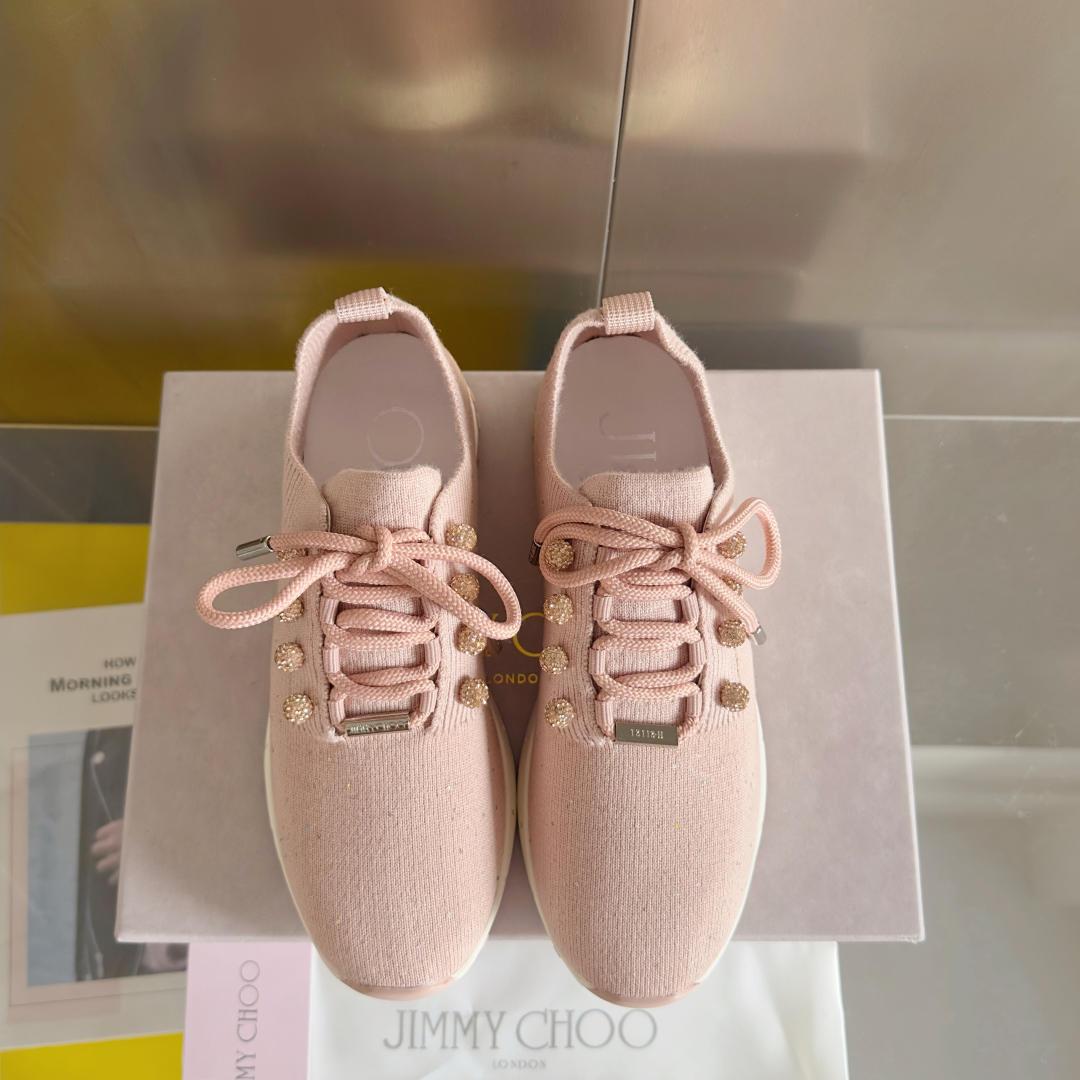 顶级版本：女款
Jimmy Choo周仰杰JC最新Veles系列 飞织 针织 休闲 运动鞋
原版购入开发