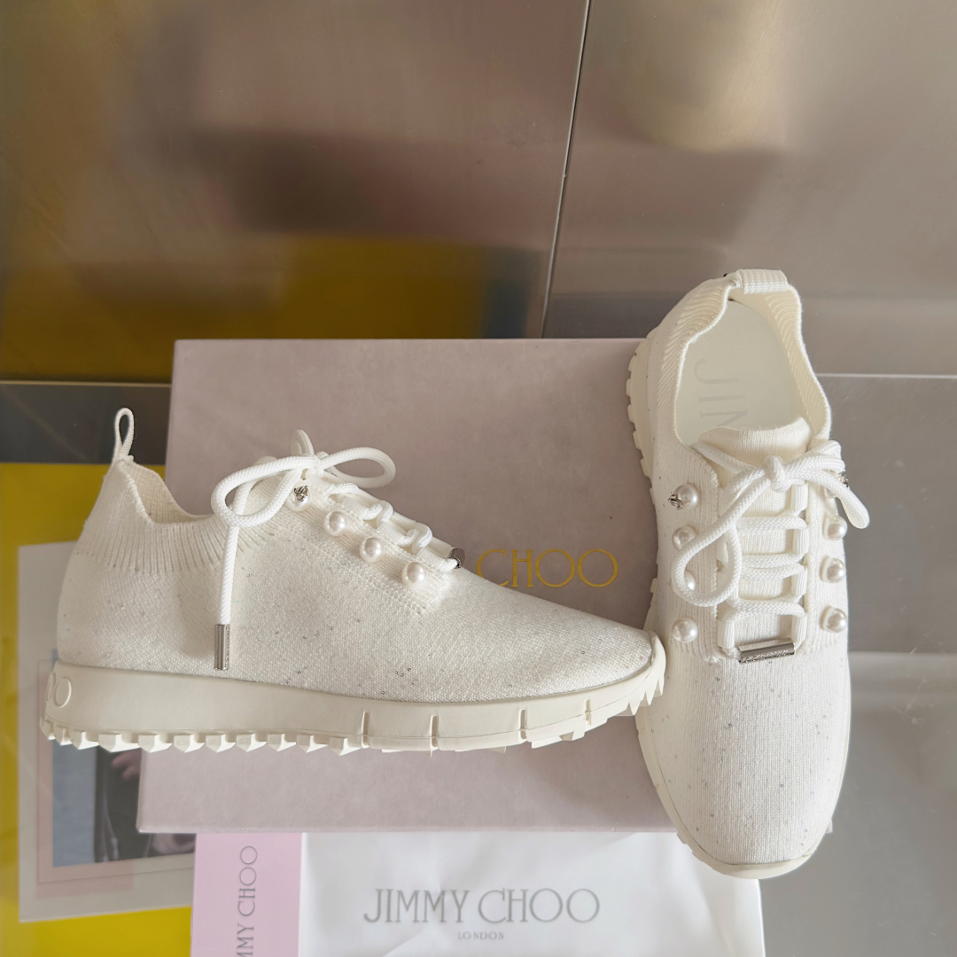 顶级版本：女款
Jimmy Choo周仰杰JC最新Veles系列 飞织 针织 休闲 运动鞋
原版购入开发