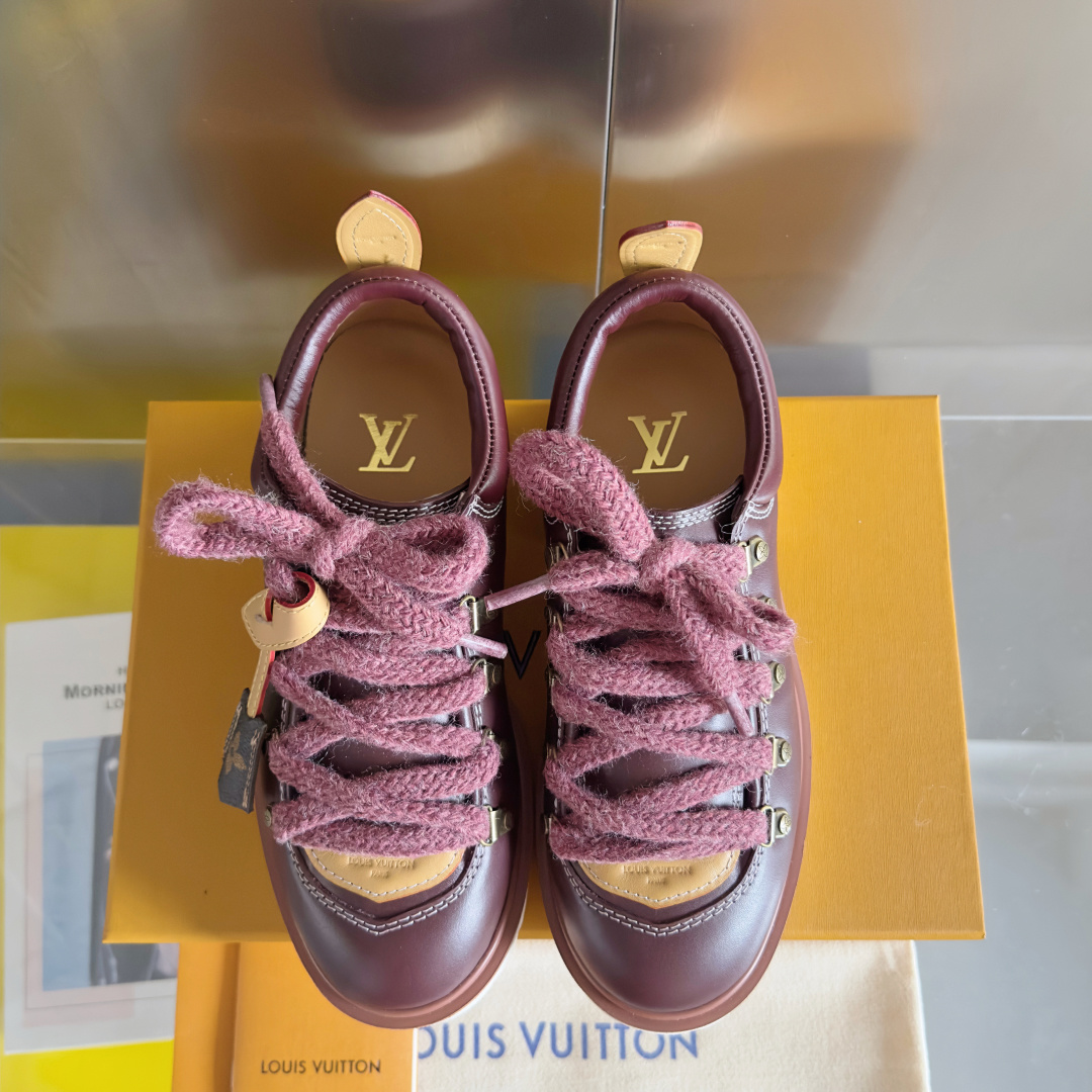 顶级版本:情侣款
LV 路易威登 L家 驴牌 Remix系列 登山靴 系带 厚底 德比鞋
原版购入开发