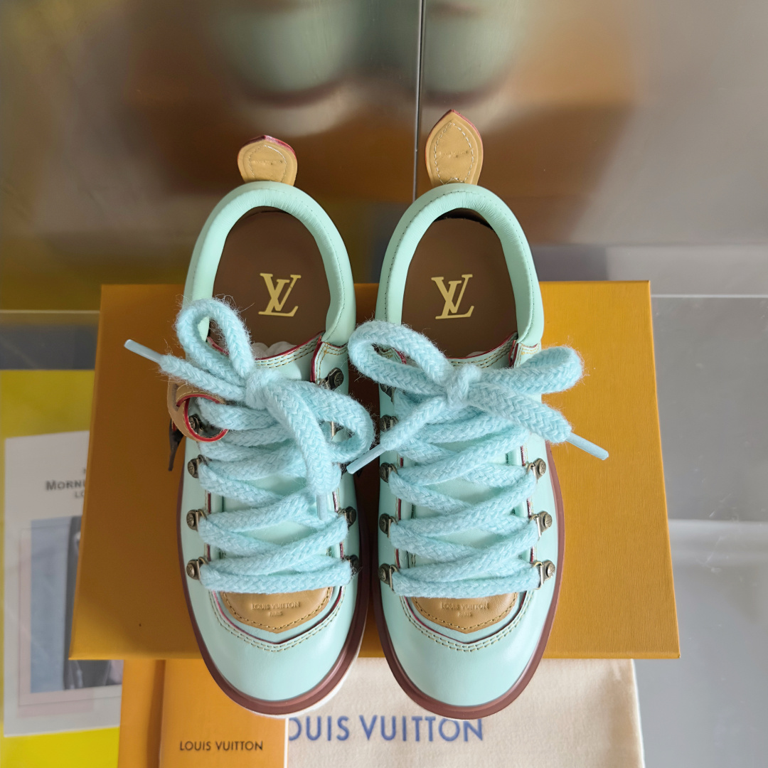 顶级版本:情侣款
LV 路易威登 L家 驴牌 Remix系列 登山靴 系带 厚底 德比鞋
原版购入开发