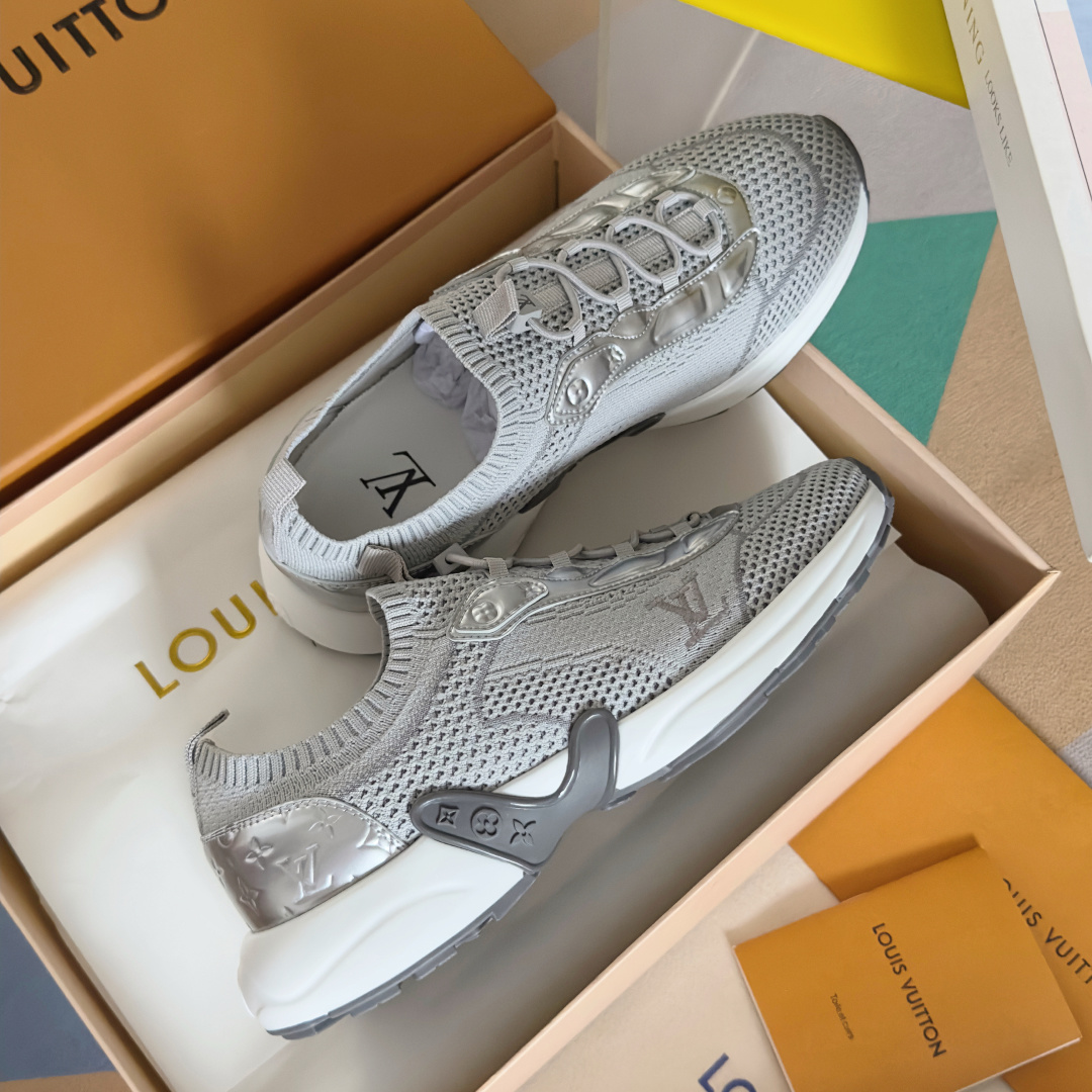 顶级版本:情侣款
LV 路易威登L家 驴牌 最新Olympia系列 情侣款 飞织 针织 休闲 运动鞋 跑