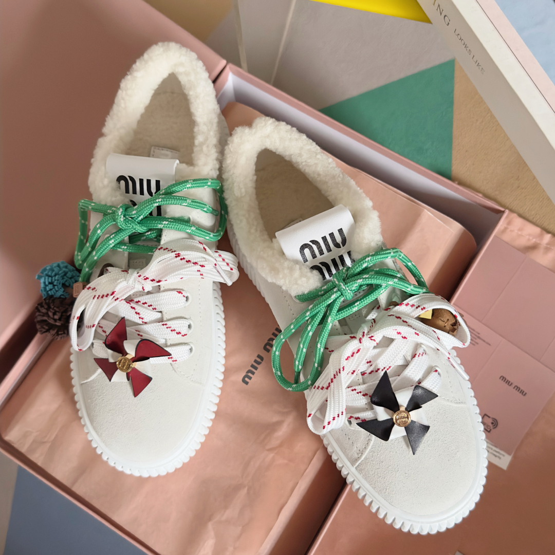 顶级版本：女款
MiuMiu缪缪 最新款 魔术贴 帆布 厚底 饼干鞋 休闲 运动鞋
原版购入开发 做货 
