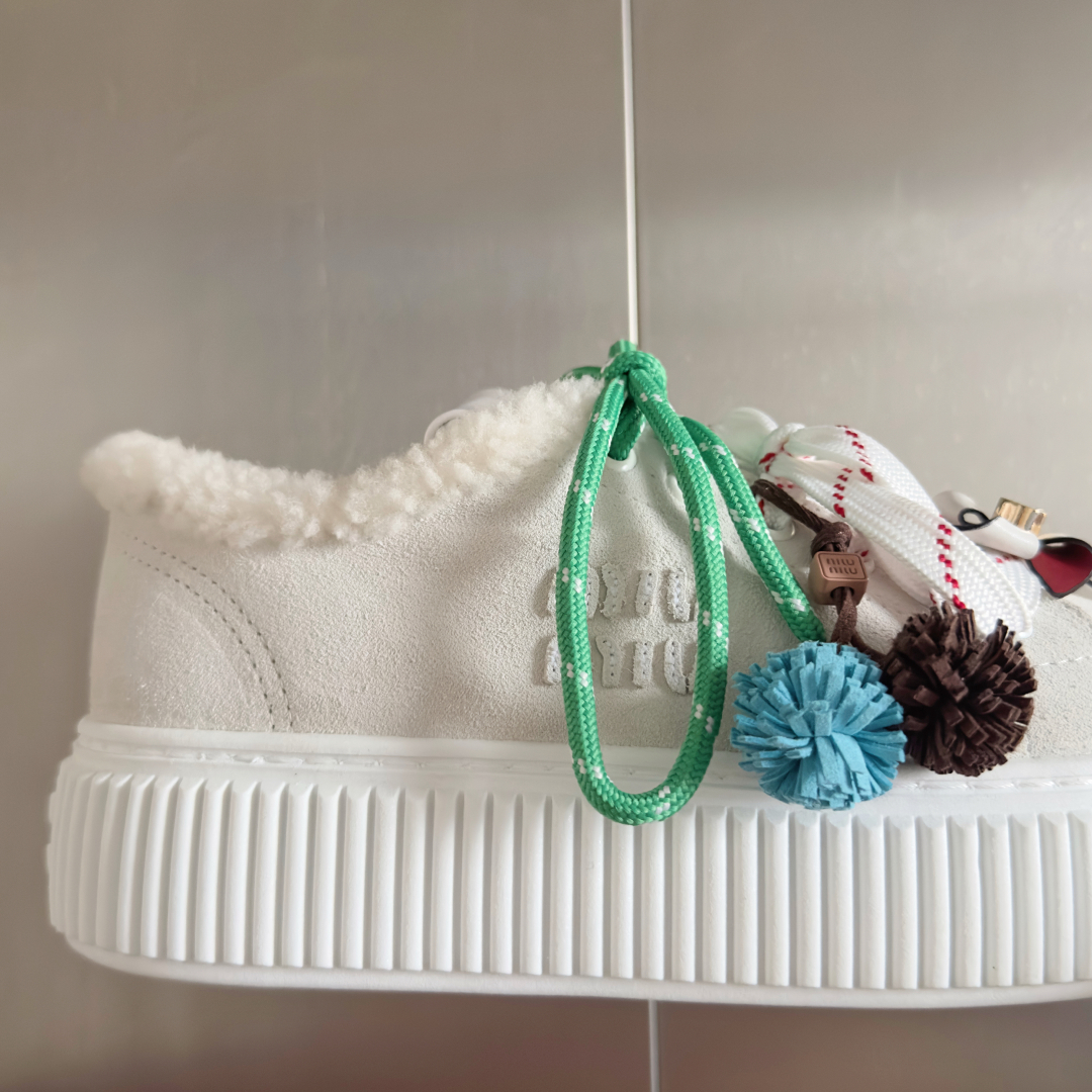 顶级版本：女款
MiuMiu缪缪 最新款 魔术贴 帆布 厚底 饼干鞋 休闲 运动鞋
原版购入开发 做货 