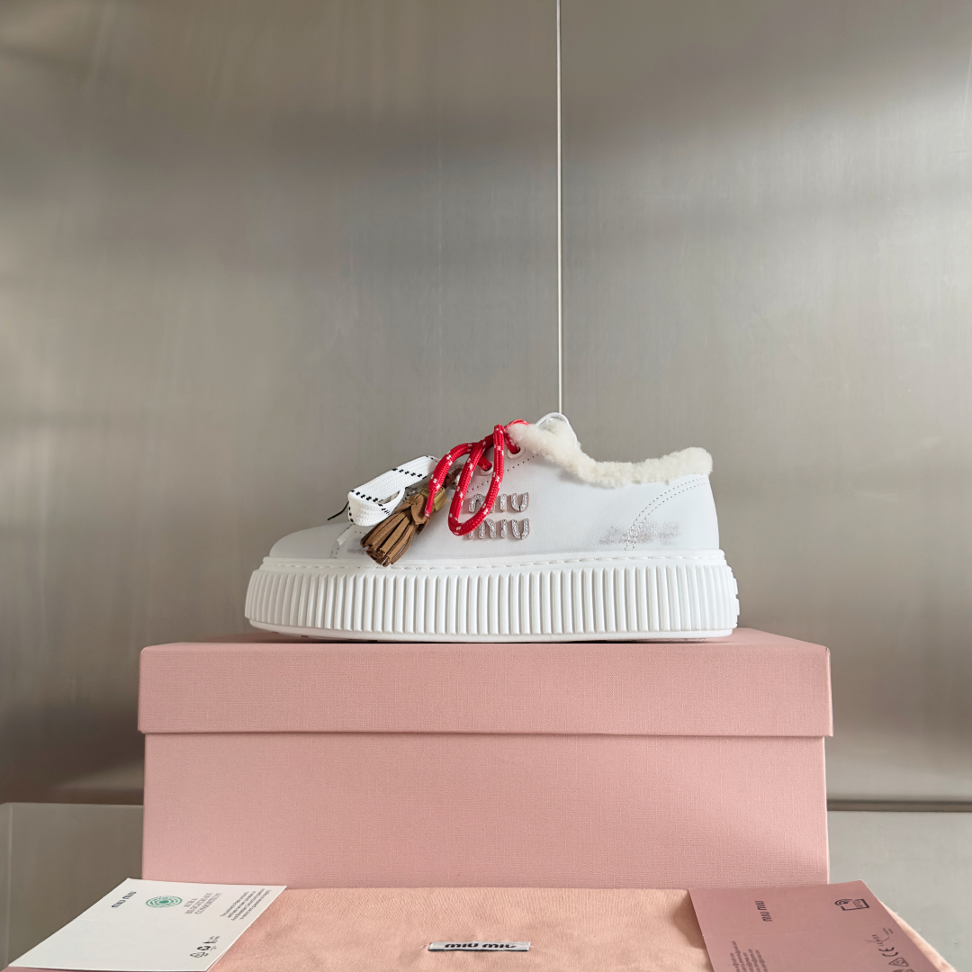 顶级版本：女款
MiuMiu缪缪 最新款 魔术贴 帆布 厚底 饼干鞋 休闲 运动鞋
原版购入开发 做货 