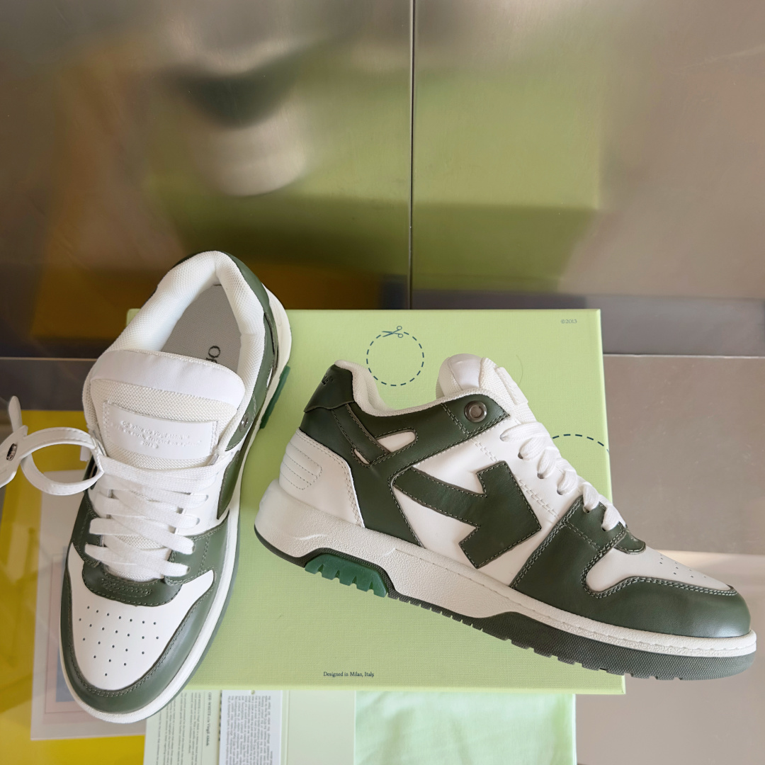 顶级版本:情侣款
Off-White™最新Out Of Office系列 情侣款 厚底 箭头 休闲 运动