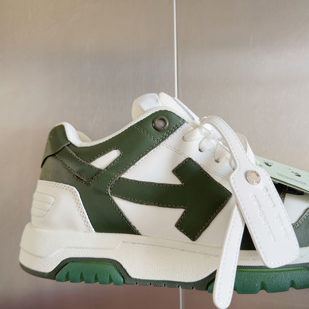 顶级版本:情侣款
Off-White™最新Out Of Office系列 情侣款 厚底 箭头 休闲 运动
