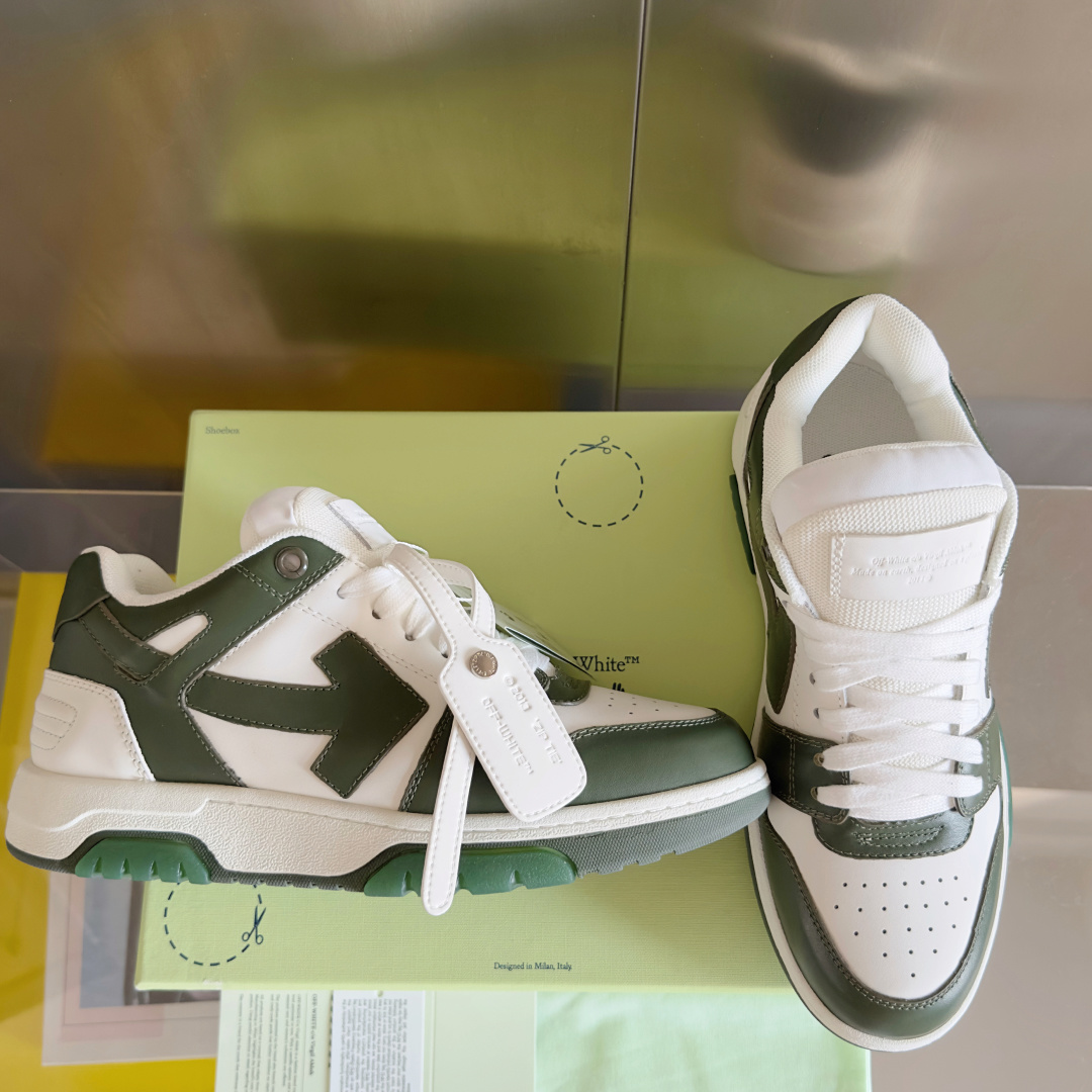 顶级版本:情侣款
Off-White™最新Out Of Office系列 情侣款 厚底 箭头 休闲 运动