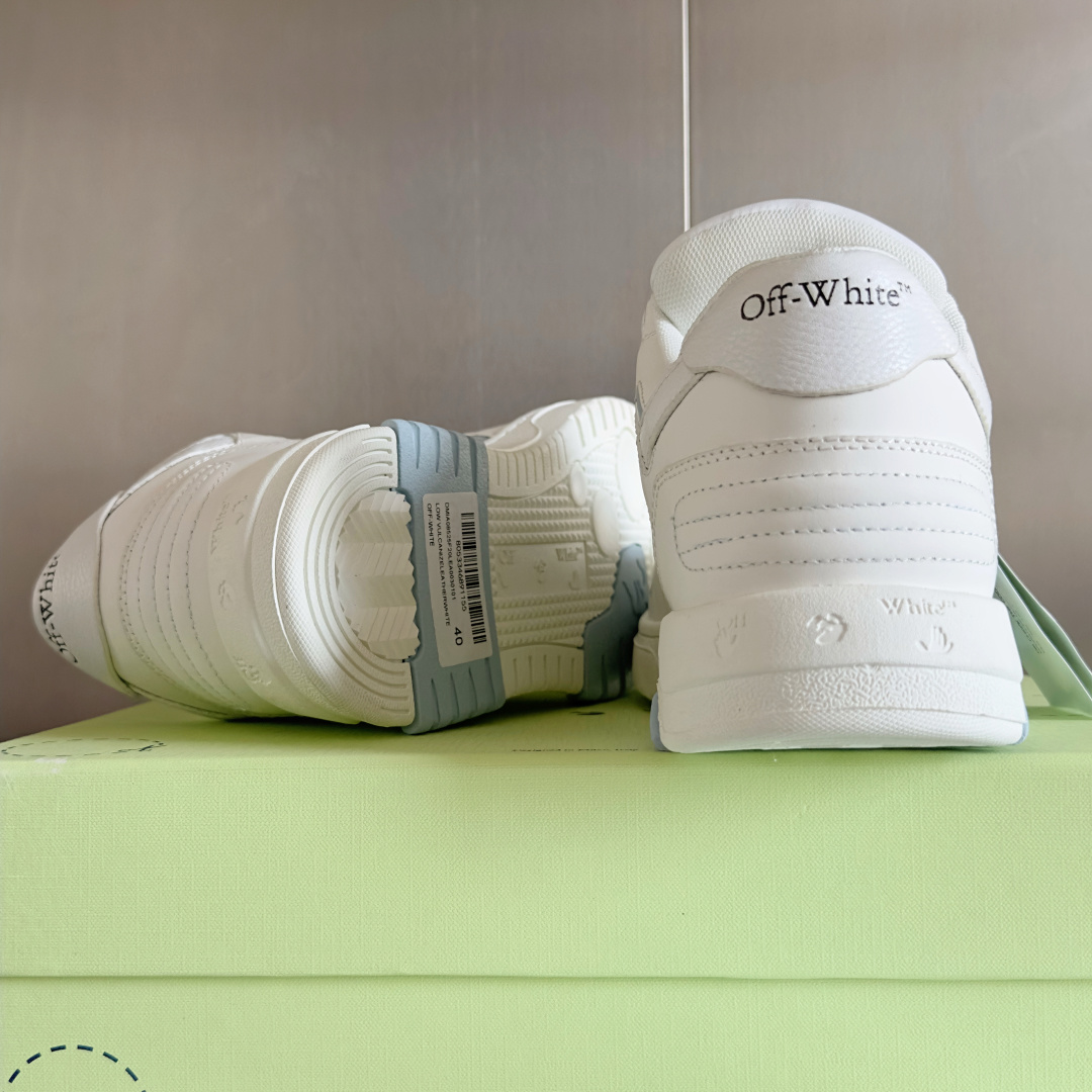 顶级版本:情侣款
Off-White™最新Out Of Office系列 情侣款 厚底 箭头 休闲 运动