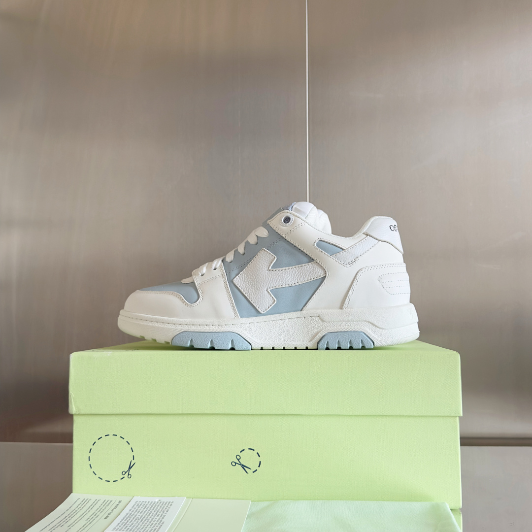 顶级版本:情侣款
Off-White™最新Out Of Office系列 情侣款 厚底 箭头 休闲 运动