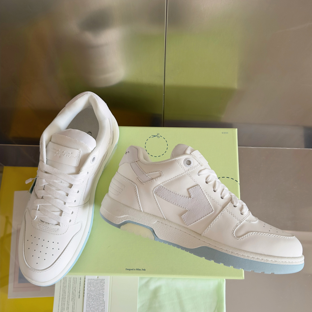 顶级版本:情侣款
Off-White™最新Out Of Office系列 情侣款 厚底 箭头 休闲 运动
