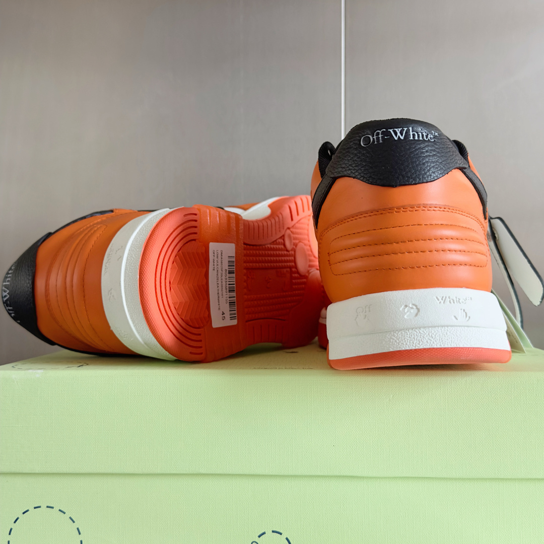 顶级版本:情侣款
Off-White™最新Out Of Office系列 情侣款 厚底 箭头 休闲 运动