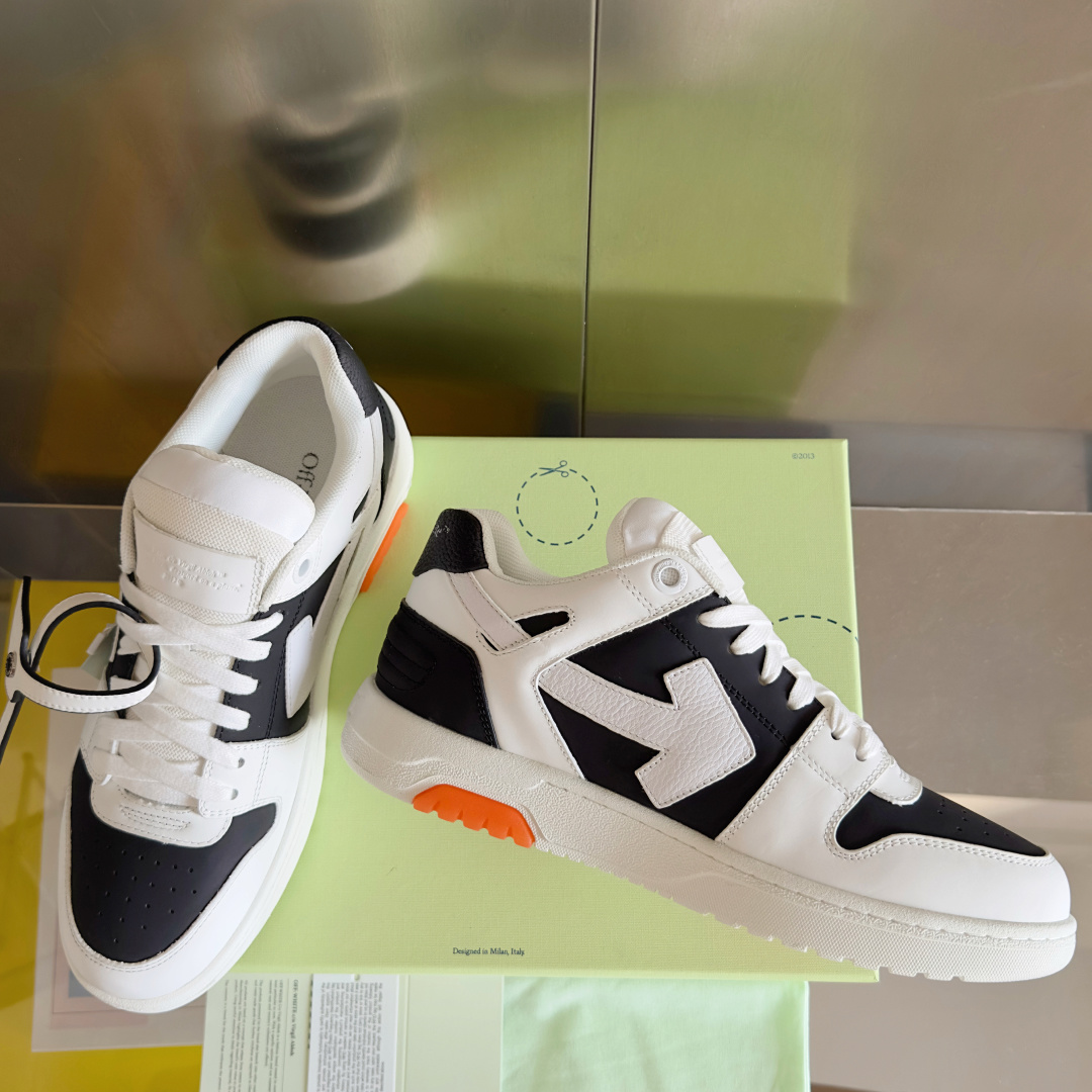 顶级版本:情侣款
Off-White™最新Out Of Office系列 情侣款 厚底 箭头 休闲 运动