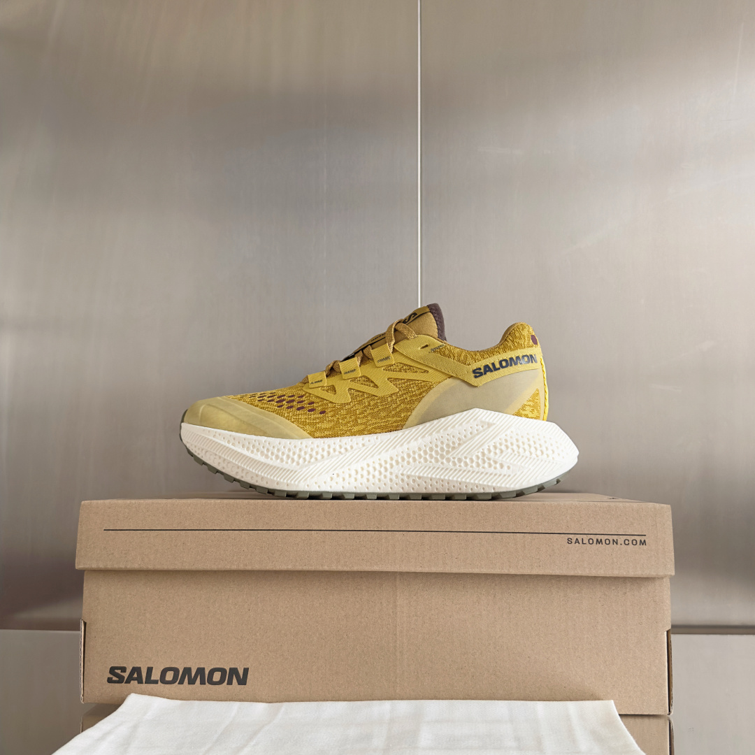 顶级版本:情侣款
Salomon 萨洛蒙Aero Glide 3代 超轻 户外 休闲 运动鞋 跑步鞋
約