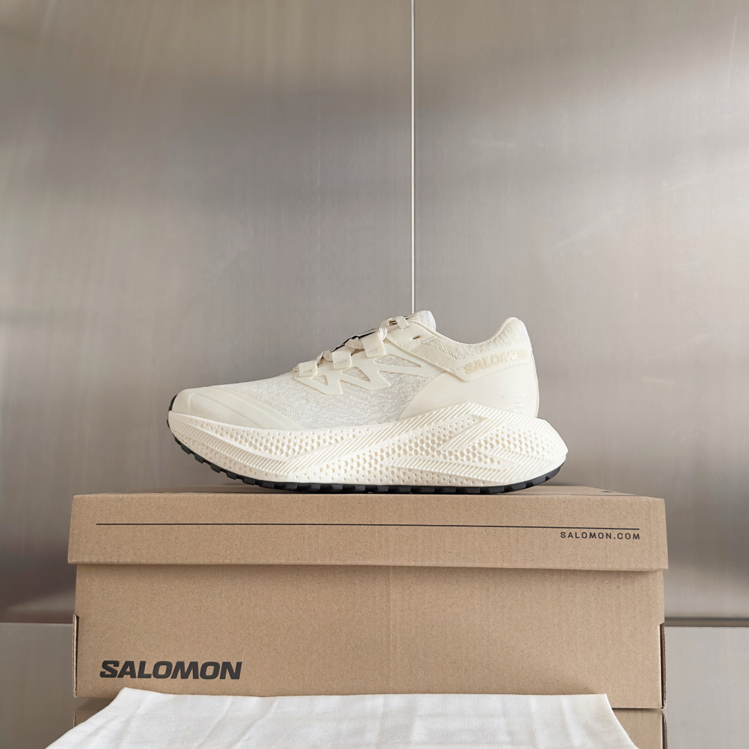 顶级版本:情侣款
Salomon 萨洛蒙Aero Glide 3代 超轻 户外 休闲 运动鞋 跑步鞋
約