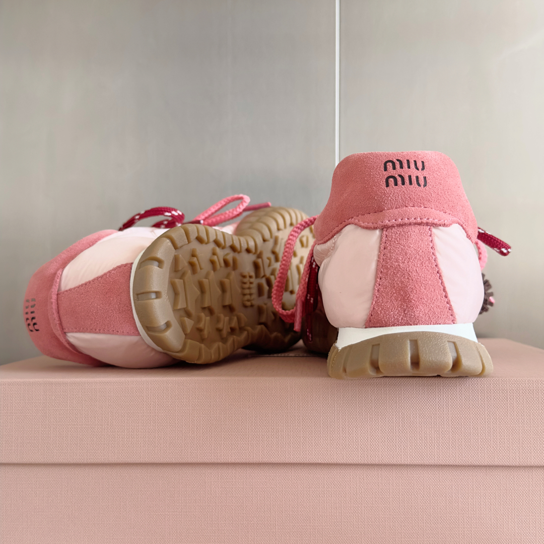 顶级版本：女款【无饰品-20】
MiuMiu缪缪 最新Tyre系列 休闲 运动鞋 德训鞋 饼干鞋
原版购