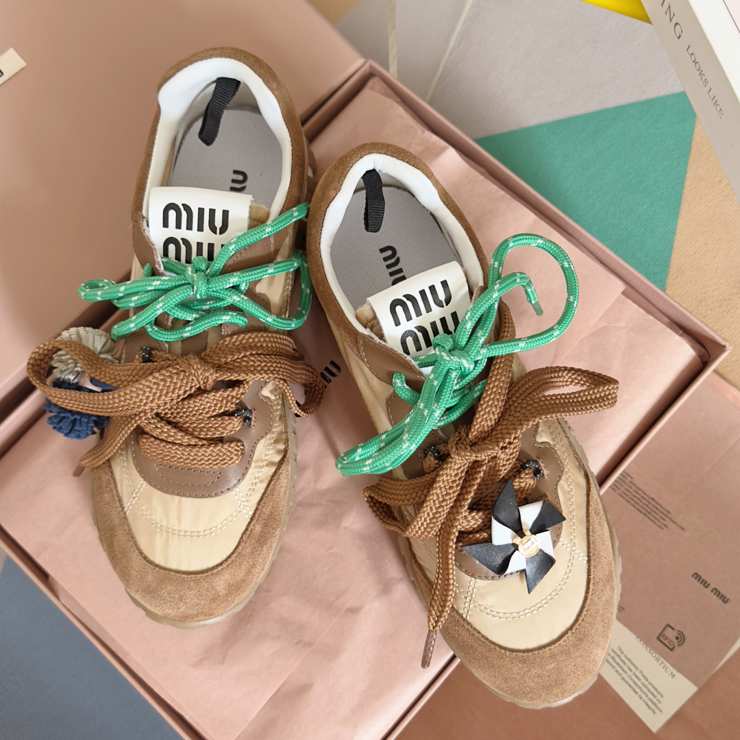 顶级版本：女款【无饰品-20】
MiuMiu缪缪 最新Tyre系列 休闲 运动鞋 德训鞋 饼干鞋
原版购