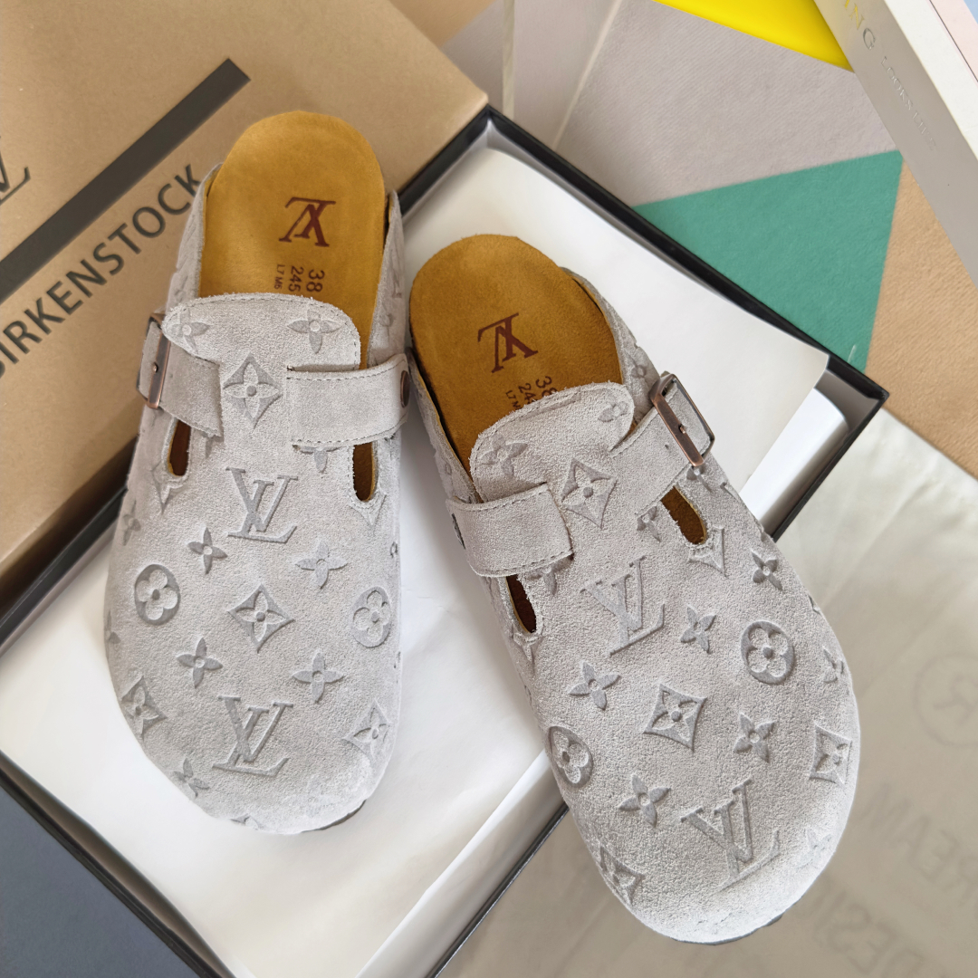顶级版本：情侣款男士+10
Birkenstock x 联名Lv 情侣款 勃肯鞋 休闲 爆头 拖鞋
Bi