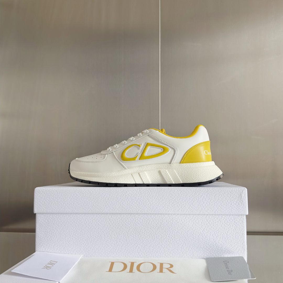 顶级版本:情侣款 男士+10
Dior迪奥 最新Run'n'Dior 系列 情侣款 厚底 休闲 运动鞋
