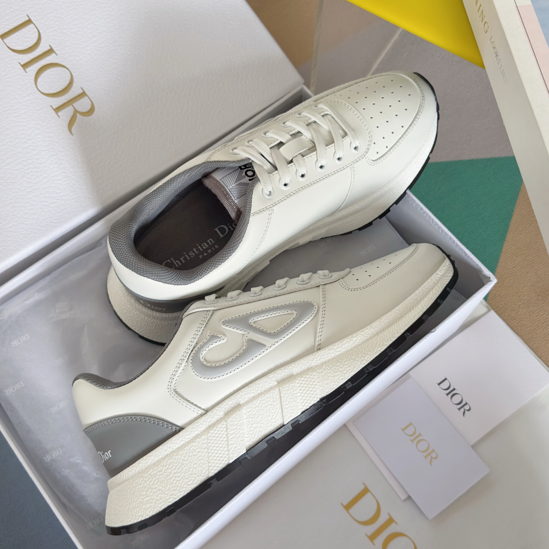 顶级版本:情侣款 男士+10
Dior迪奥 最新Run'n'Dior 系列 情侣款 厚底 休闲 运动鞋