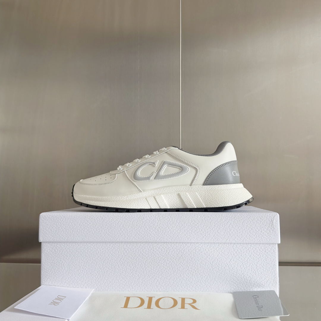 顶级版本:情侣款 男士+10
Dior迪奥 最新Run'n'Dior 系列 情侣款 厚底 休闲 运动鞋