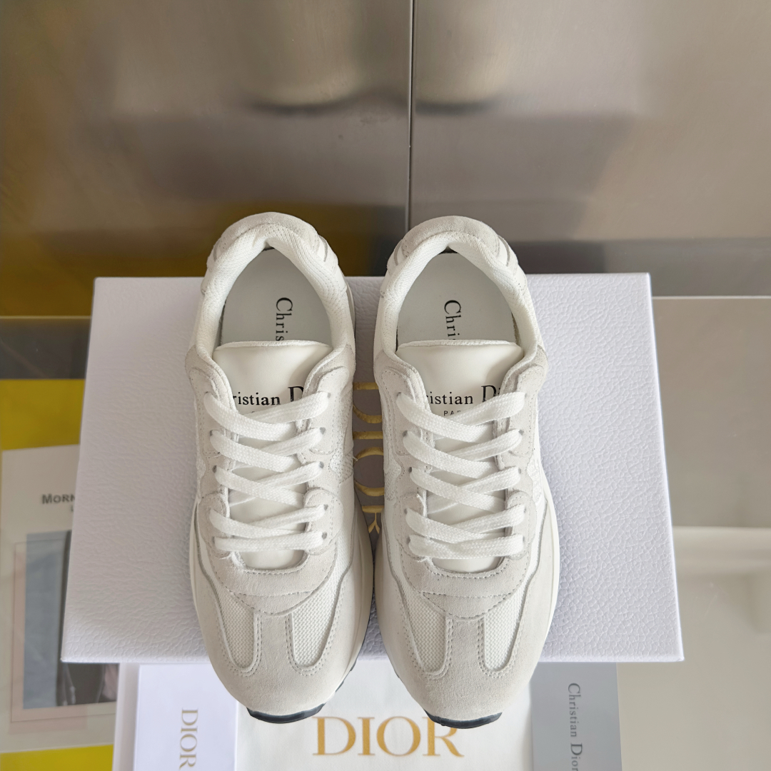 顶级版本：情侣款
Dior迪奥C'est系列 情侣款 厚底 休闲运动鞋
原版购入开发 做货 这款 C'e