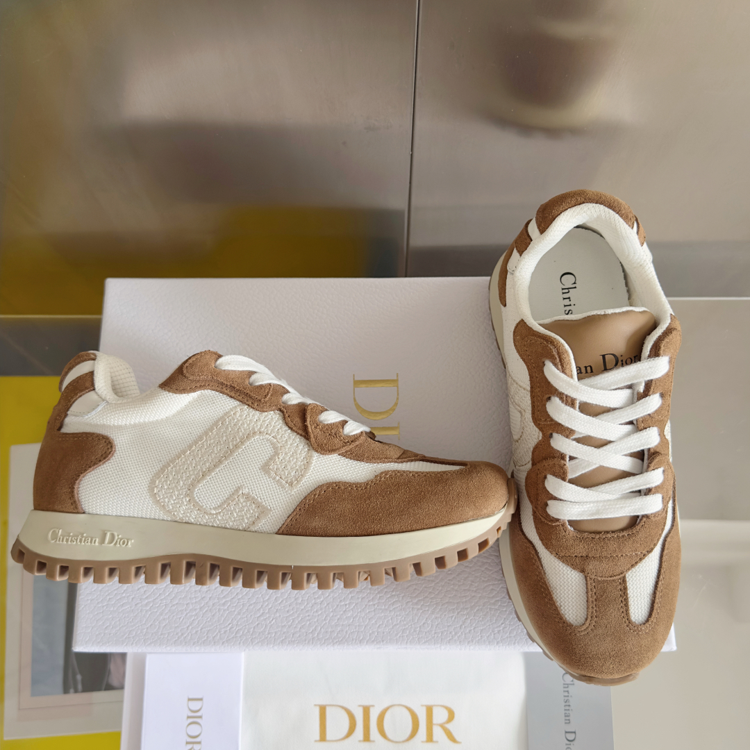 顶级版本：情侣款
Dior迪奥C'est系列 情侣款 厚底 休闲运动鞋
原版购入开发 做货 这款 C'e