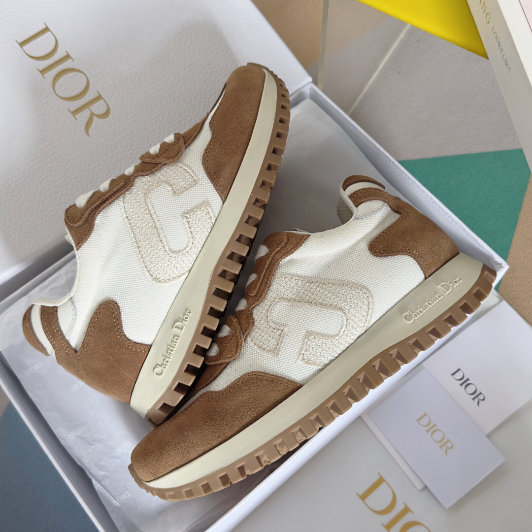 顶级版本：情侣款
Dior迪奥C'est系列 情侣款 厚底 休闲运动鞋
原版购入开发 做货 这款 C'e
